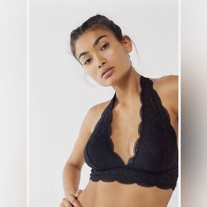 Urban Outfitters Out From Under Lace Halter Bralette Size XS